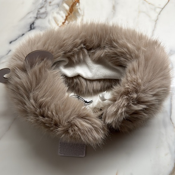Alo opulent faux fur wintersun headband - Picture 3 of 3